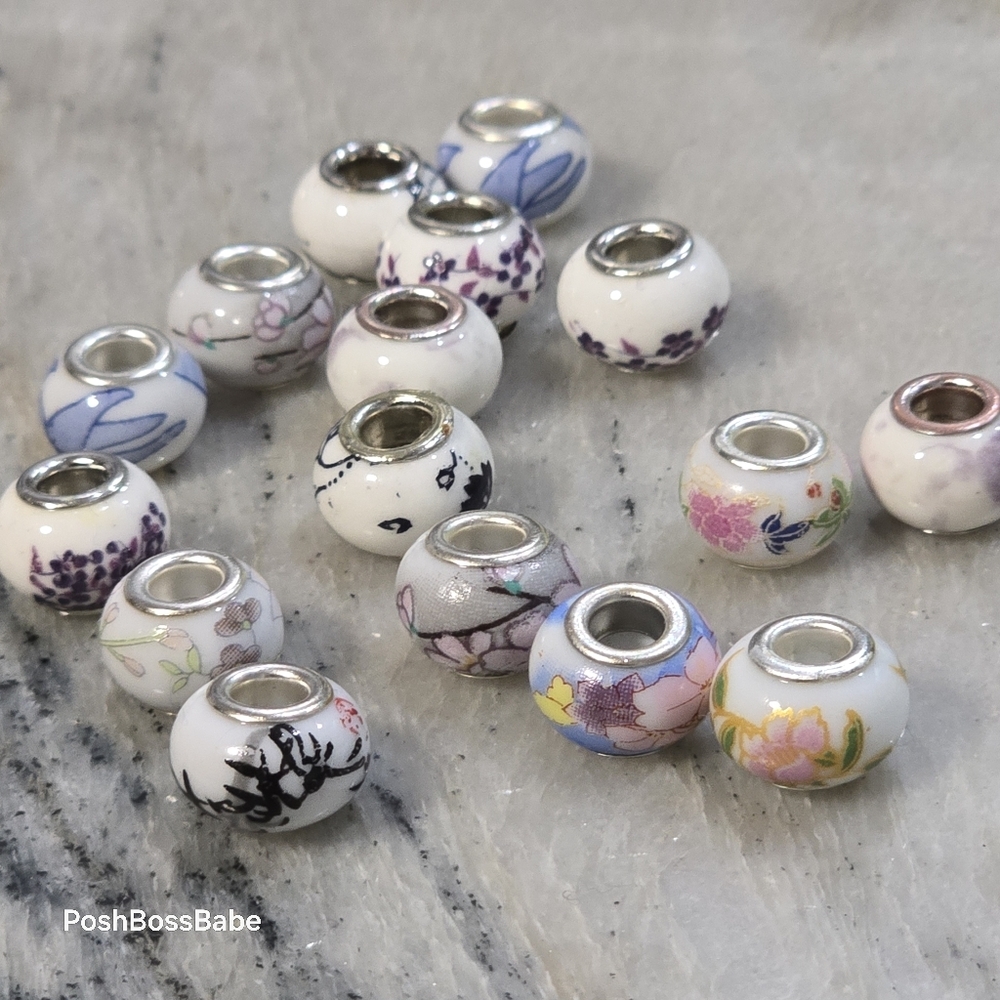 Lot of 16 metal core center Murano glass beads for pandora-type bracelets